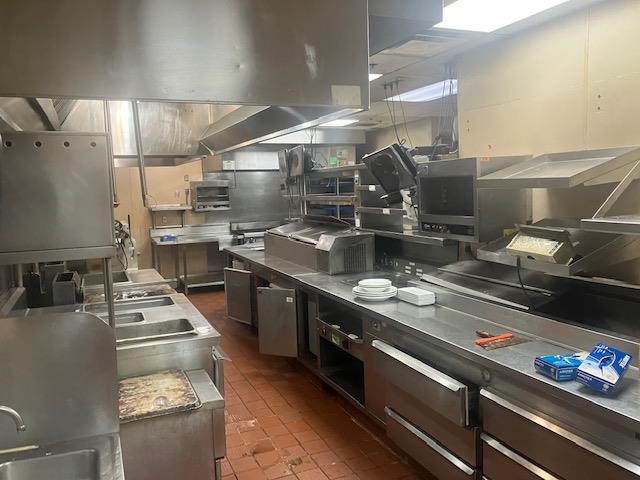 2775 Tittabawassee Rd, Saginaw, Michigan 48604, ,Restaurant,Available,2775 Tittabawassee Rd,1170