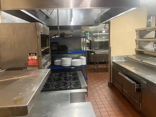 2775 Tittabawassee Rd, Saginaw, Michigan 48604, ,Restaurant,Available,2775 Tittabawassee Rd,1170